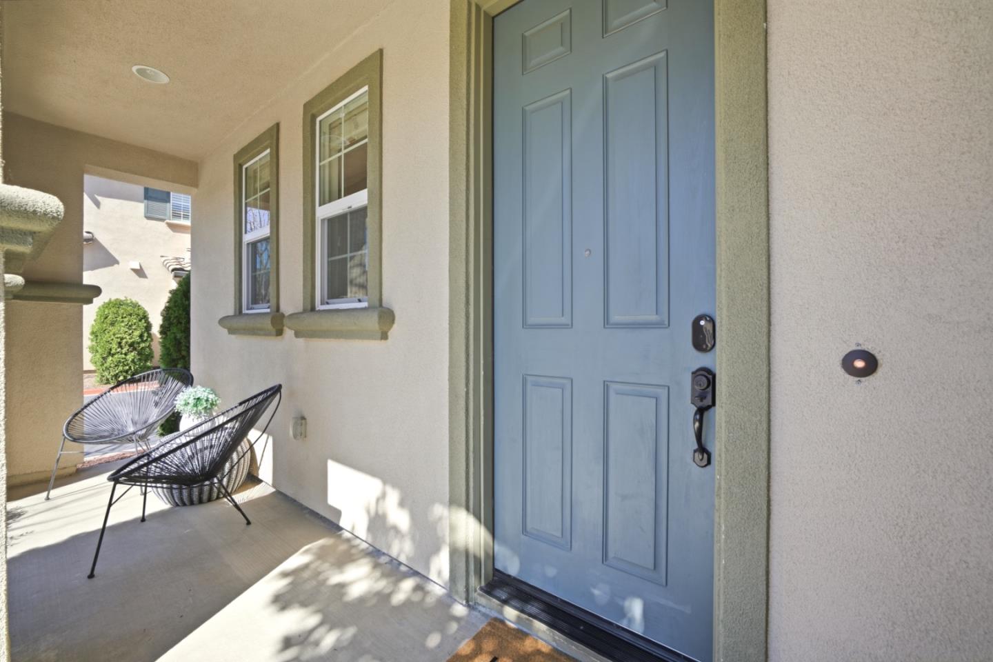 Detail Gallery Image 3 of 37 For 115 Lusitano Way, Gilroy,  CA 95020 - 4 Beds | 2/1 Baths