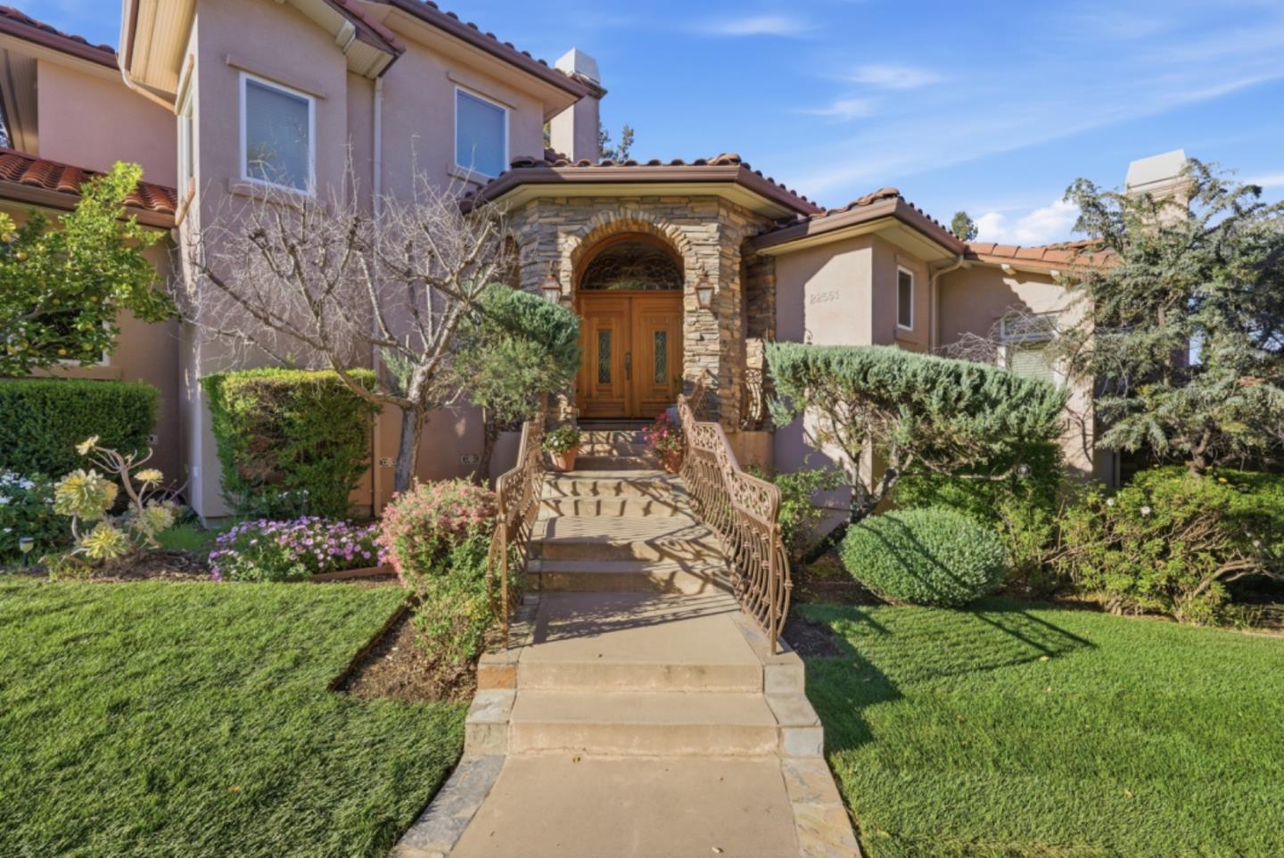 Detail Gallery Image 3 of 55 For 22551 Ricardo Rd, Cupertino,  CA 95014 - 5 Beds | 3/1 Baths