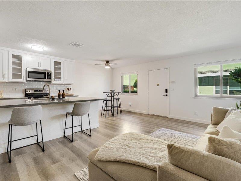 Detail Gallery Image 9 of 25 For 4475 Diamond St #3,  Capitola,  CA 95010 - 2 Beds | 1 Baths