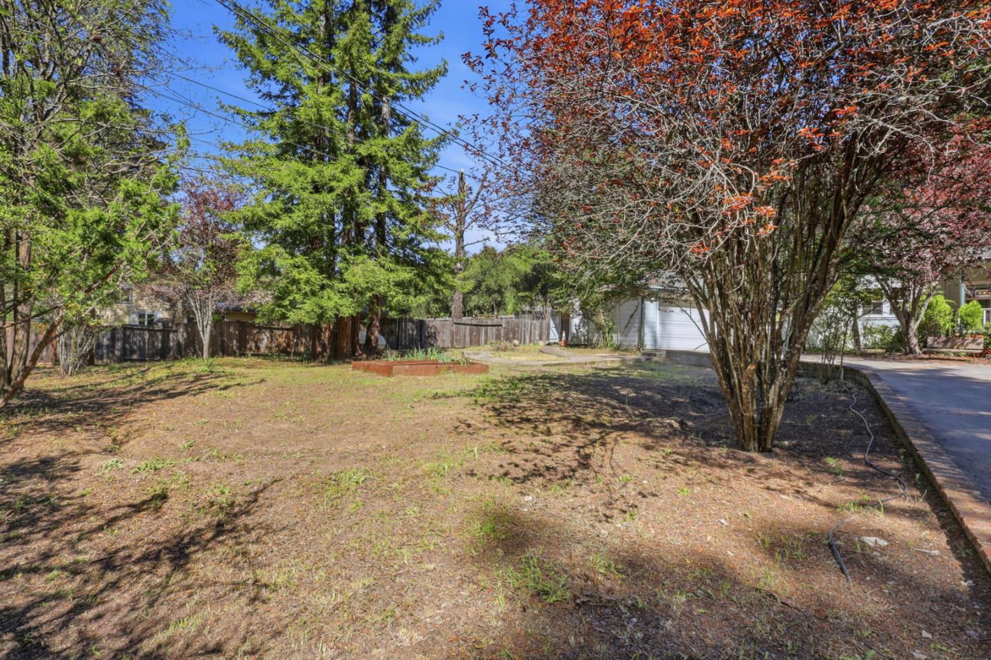 Detail Gallery Image 11 of 45 For 17760 China Grade Rd, Boulder Creek,  CA 95006 - 3 Beds | 2 Baths