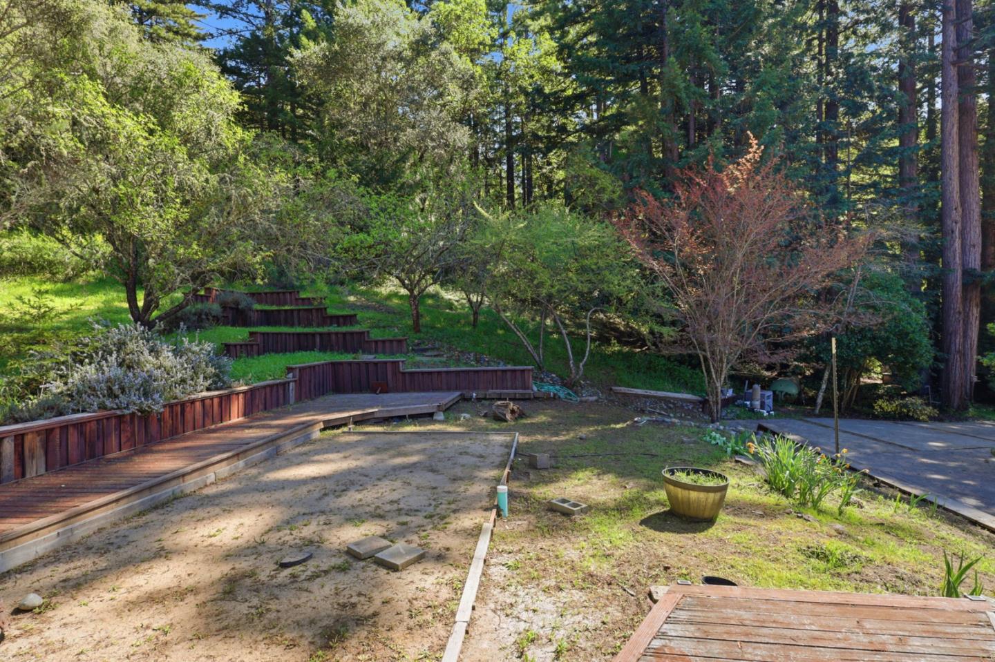 Detail Gallery Image 16 of 45 For 17760 China Grade Rd, Boulder Creek,  CA 95006 - 3 Beds | 2 Baths