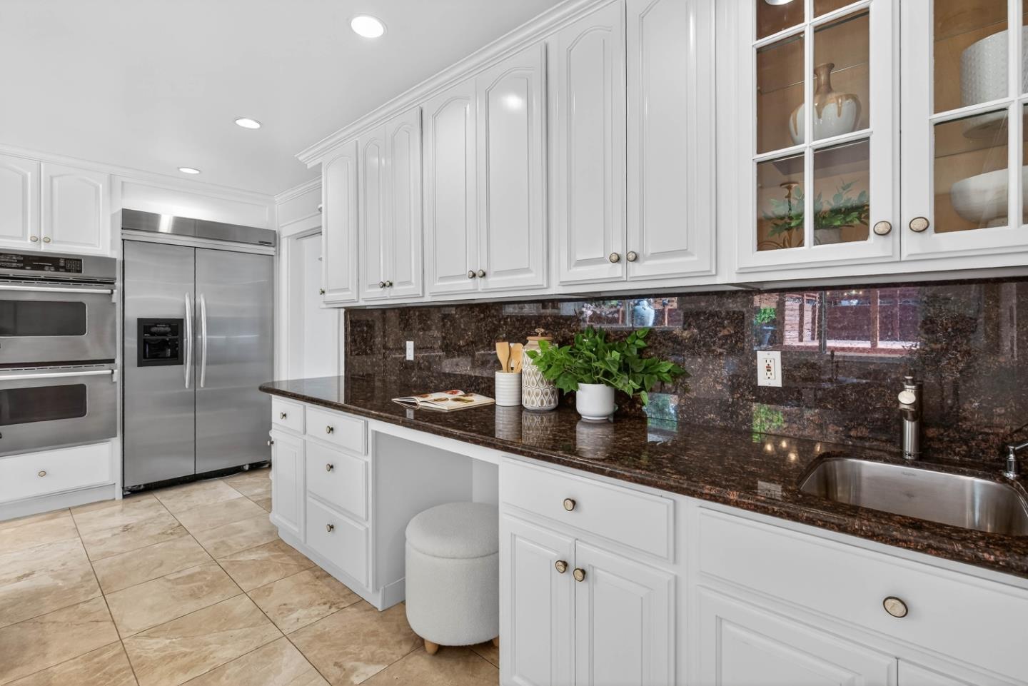 Detail Gallery Image 12 of 37 For 10471 Scenic Blvd, Cupertino,  CA 95014 - 4 Beds | 3 Baths