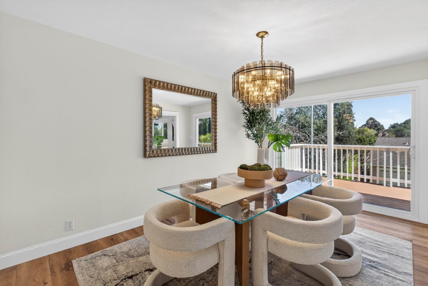 Detail Gallery Image 16 of 37 For 10471 Scenic Blvd, Cupertino,  CA 95014 - 4 Beds | 3 Baths