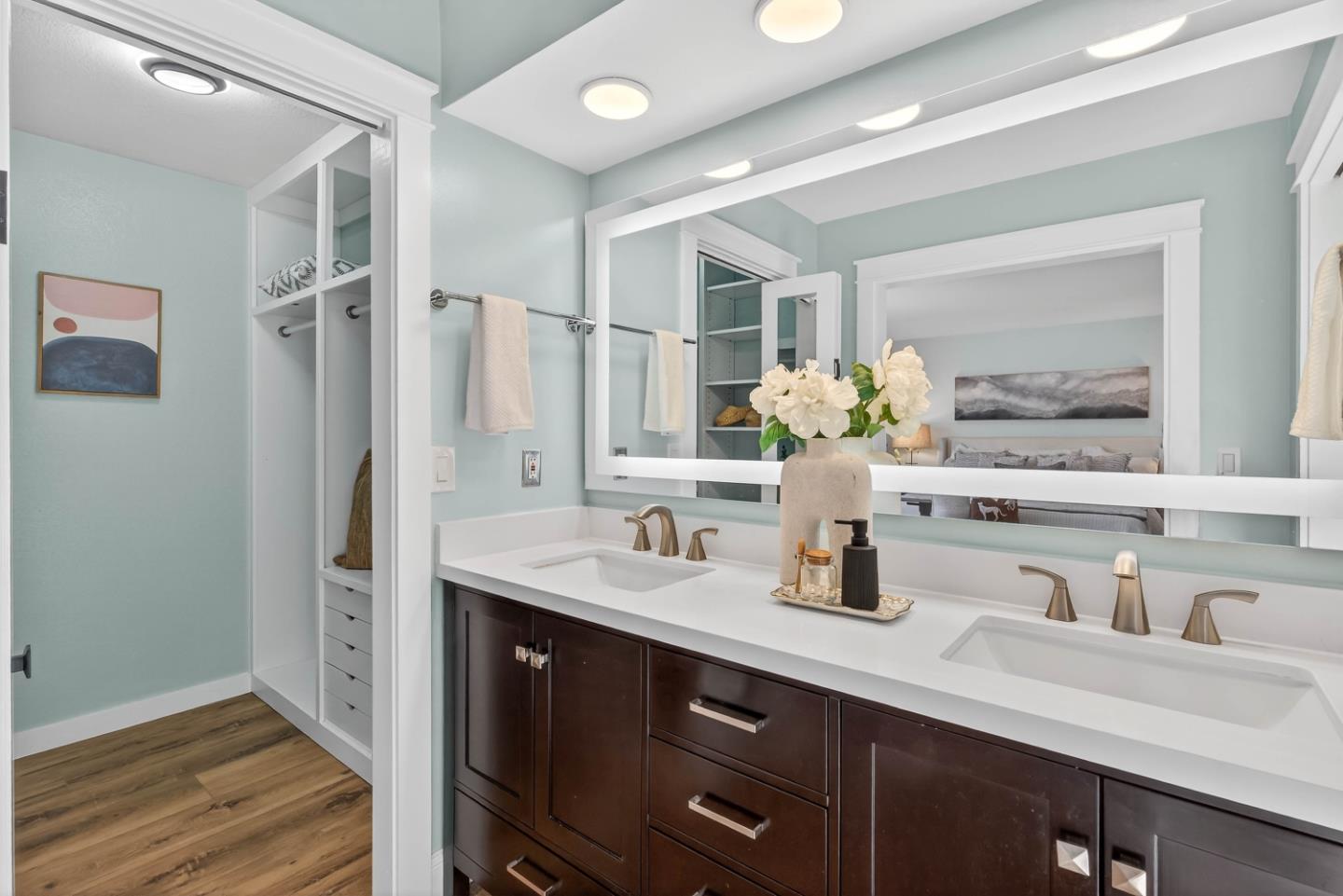 Detail Gallery Image 20 of 37 For 10471 Scenic Blvd, Cupertino,  CA 95014 - 4 Beds | 3 Baths