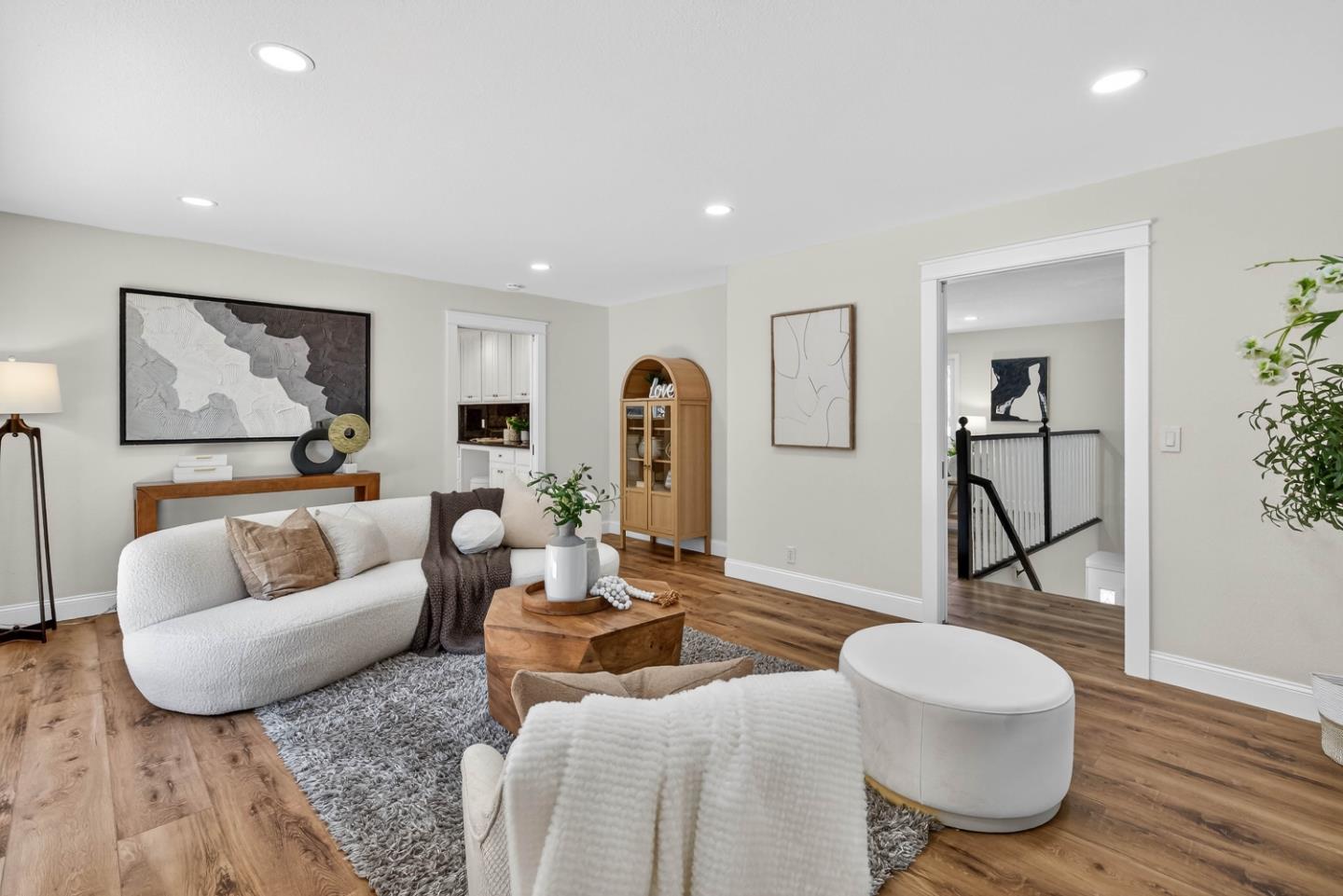 Detail Gallery Image 8 of 37 For 10471 Scenic Blvd, Cupertino,  CA 95014 - 4 Beds | 3 Baths