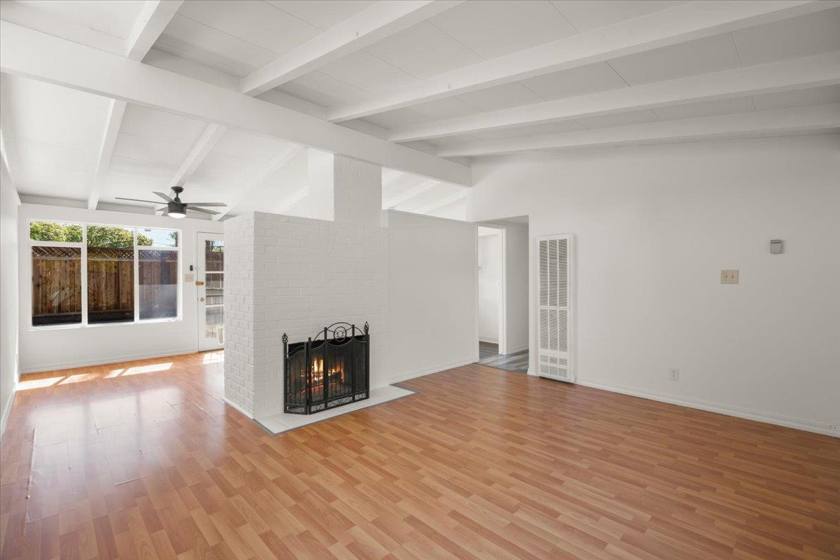 Detail Gallery Image 10 of 28 For 832 Pebblelake Ct, Sunnyvale,  CA 94089 - 3 Beds | 2 Baths