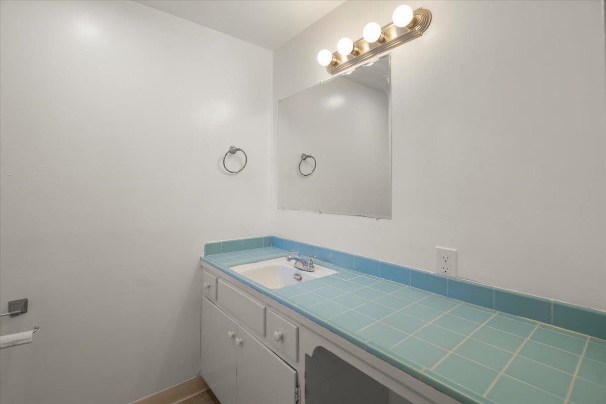 Detail Gallery Image 20 of 28 For 832 Pebblelake Ct, Sunnyvale,  CA 94089 - 3 Beds | 2 Baths