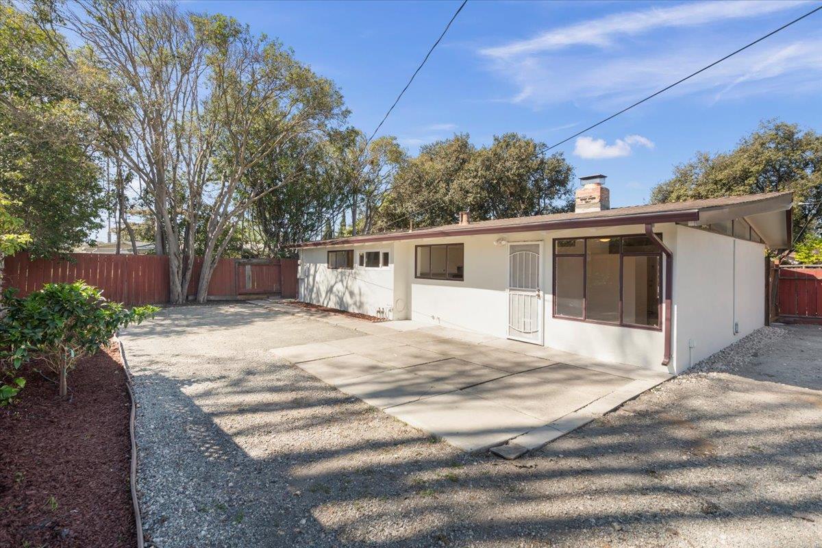 Detail Gallery Image 27 of 28 For 832 Pebblelake Ct, Sunnyvale,  CA 94089 - 3 Beds | 2 Baths