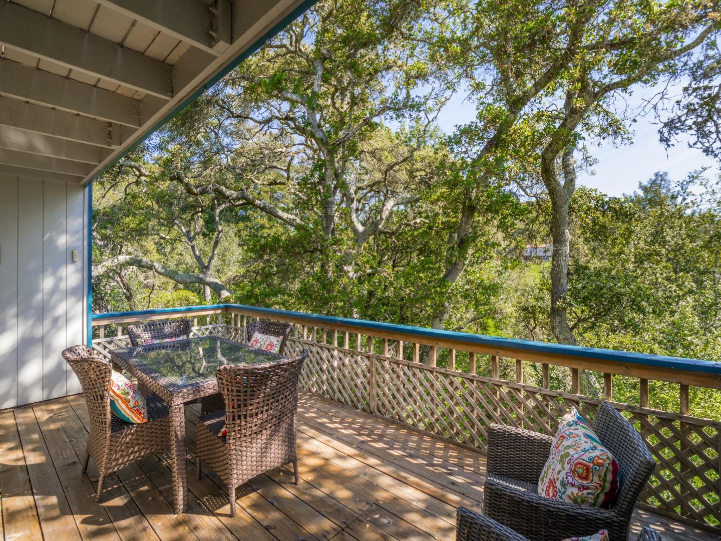 Detail Gallery Image 16 of 51 For 3518 Dover Dr, Santa Cruz,  CA 95065 - 3 Beds | 2/1 Baths