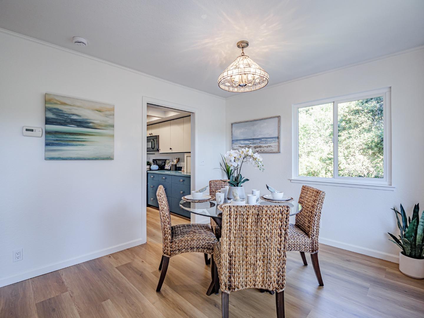 Detail Gallery Image 20 of 51 For 3518 Dover Dr, Santa Cruz,  CA 95065 - 3 Beds | 2/1 Baths