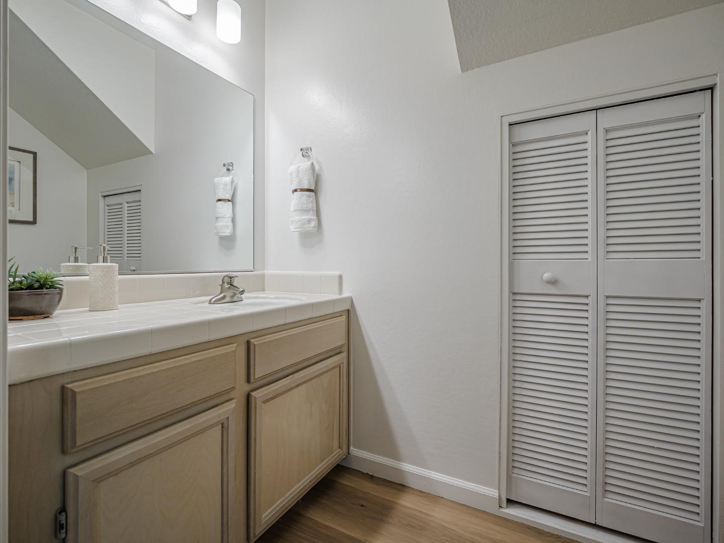 Detail Gallery Image 27 of 51 For 3518 Dover Dr, Santa Cruz,  CA 95065 - 3 Beds | 2/1 Baths