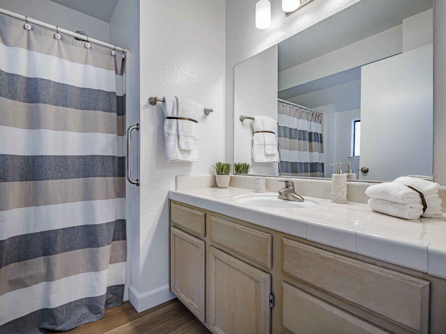 Detail Gallery Image 38 of 51 For 3518 Dover Dr, Santa Cruz,  CA 95065 - 3 Beds | 2/1 Baths