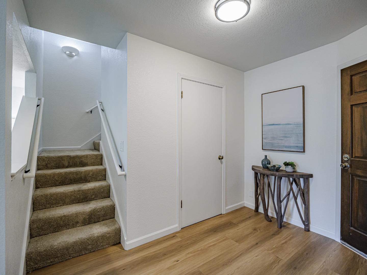 Detail Gallery Image 4 of 4 For 3518 Dover Dr, Santa Cruz,  CA 95065 - 3 Beds | 2/1 Baths
