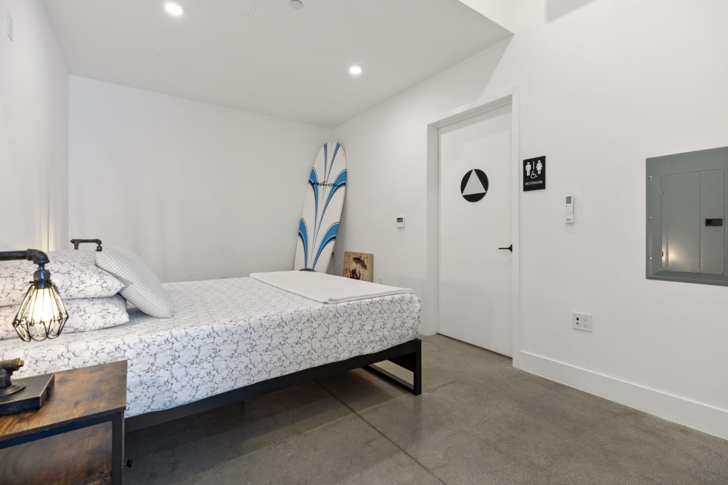 Detail Gallery Image 27 of 40 For 202 Panetta Ave #1,  Santa Cruz,  CA 95060 - 1 Beds | 2/1 Baths