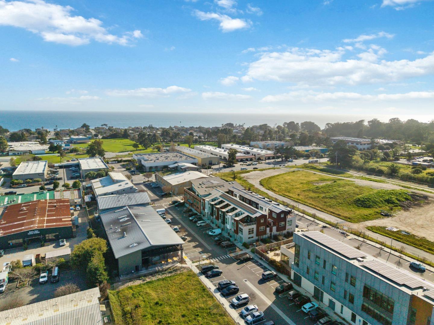 Detail Gallery Image 39 of 40 For 202 Panetta Ave #1,  Santa Cruz,  CA 95060 - 1 Beds | 2/1 Baths