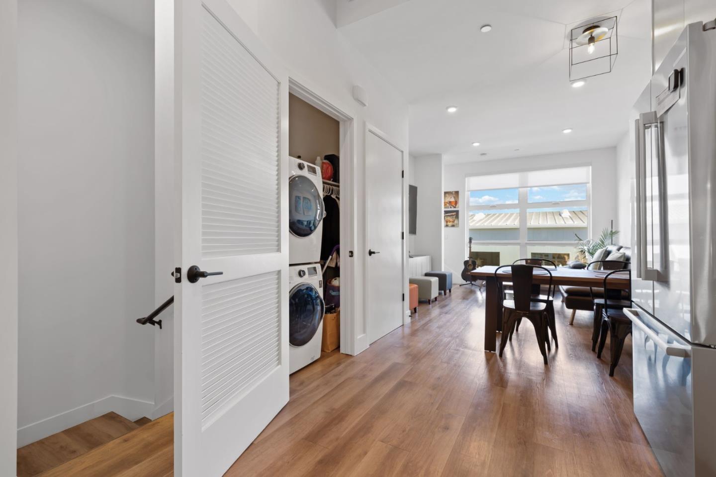 Detail Gallery Image 5 of 40 For 202 Panetta Ave #1,  Santa Cruz,  CA 95060 - 1 Beds | 2/1 Baths