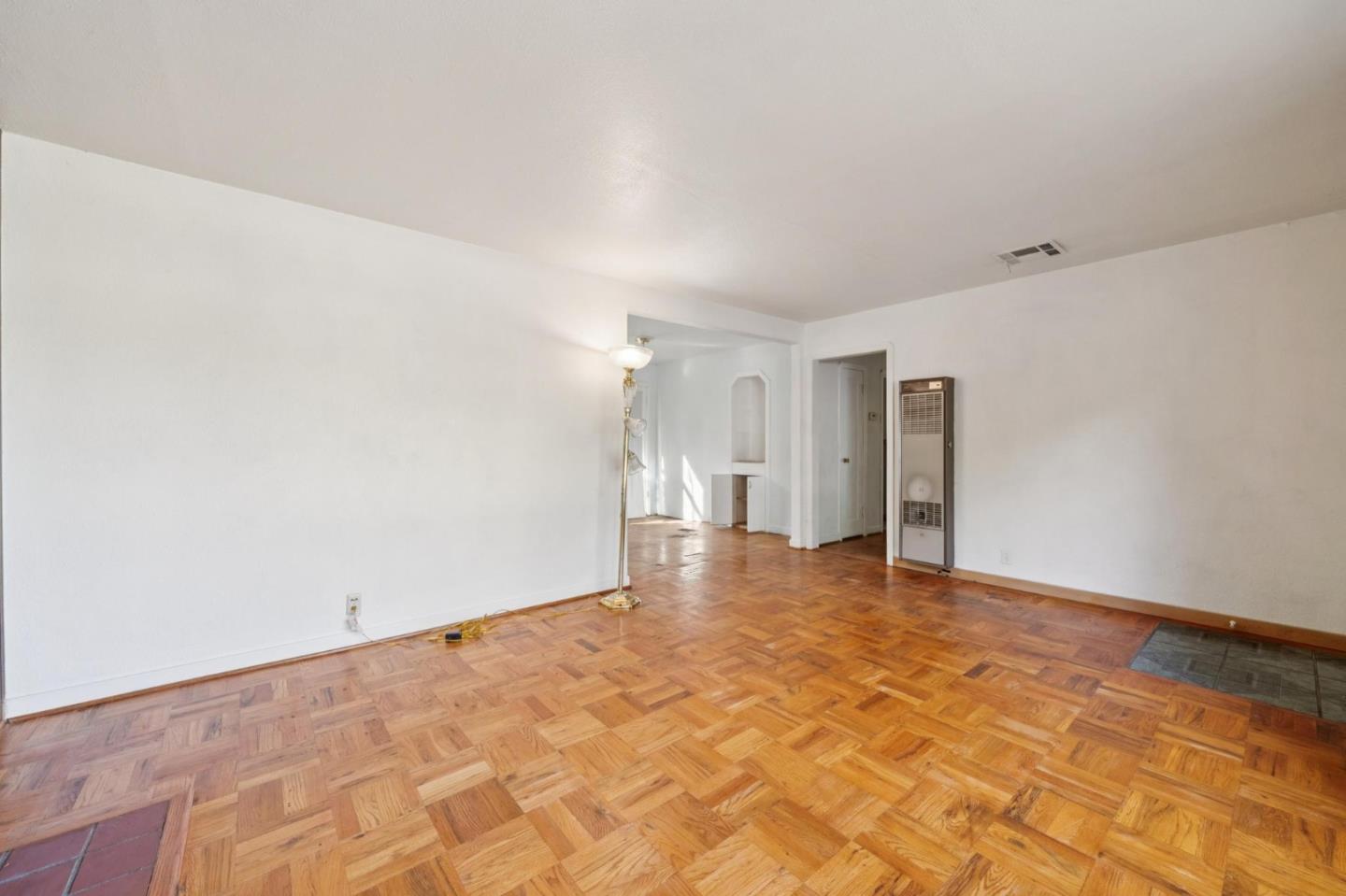 Detail Gallery Image 10 of 41 For 986 Bryant, Sunnyvale,  CA 94087 - 3 Beds | 1 Baths