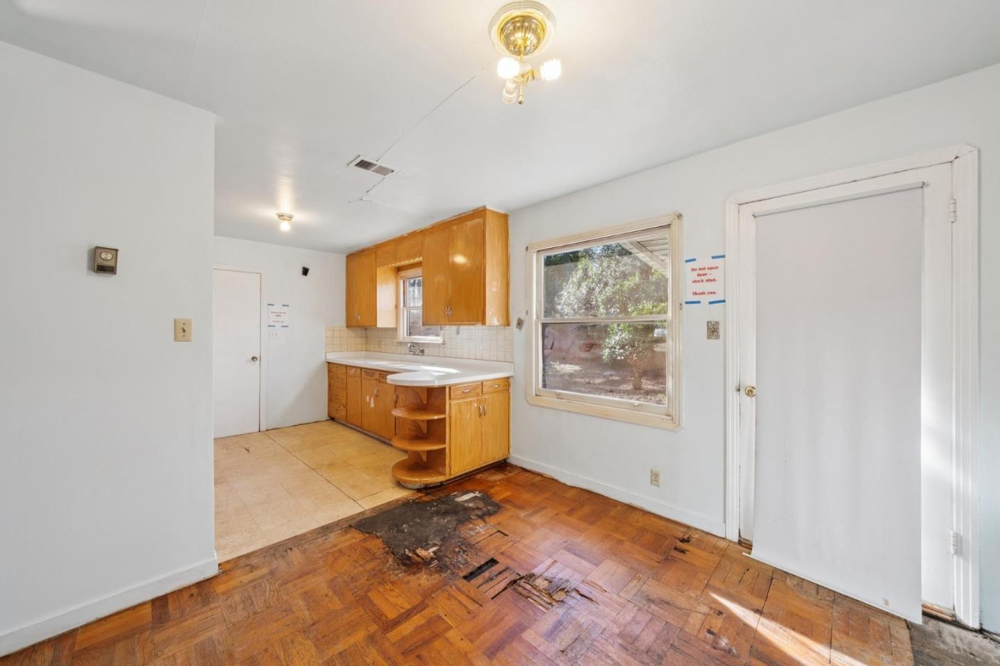 Detail Gallery Image 13 of 41 For 986 Bryant, Sunnyvale,  CA 94087 - 3 Beds | 1 Baths