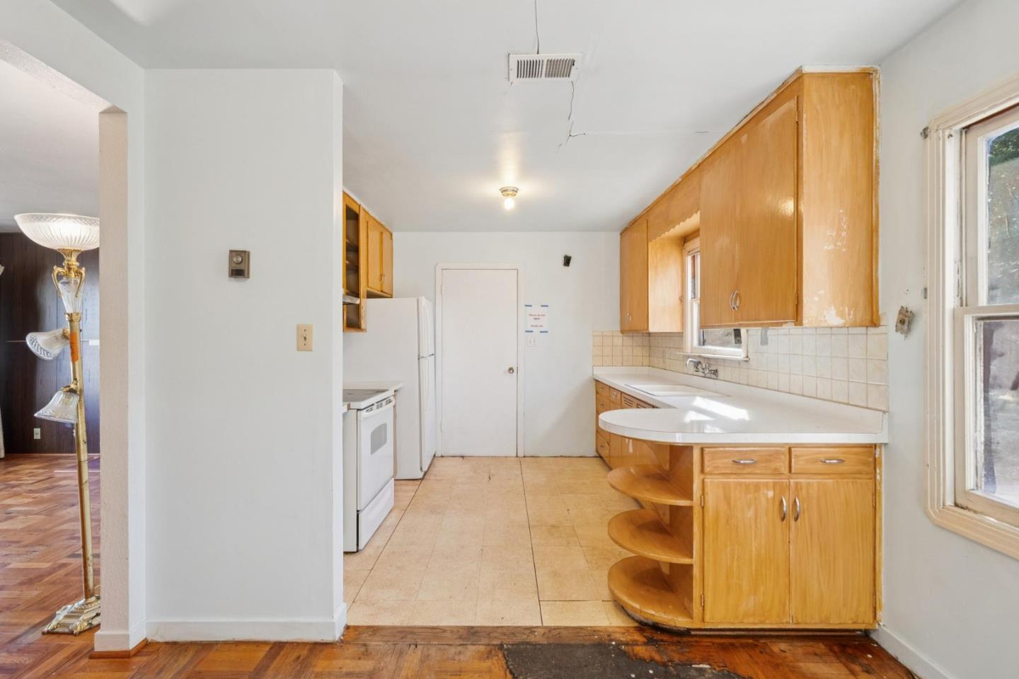 Detail Gallery Image 14 of 41 For 986 Bryant, Sunnyvale,  CA 94087 - 3 Beds | 1 Baths