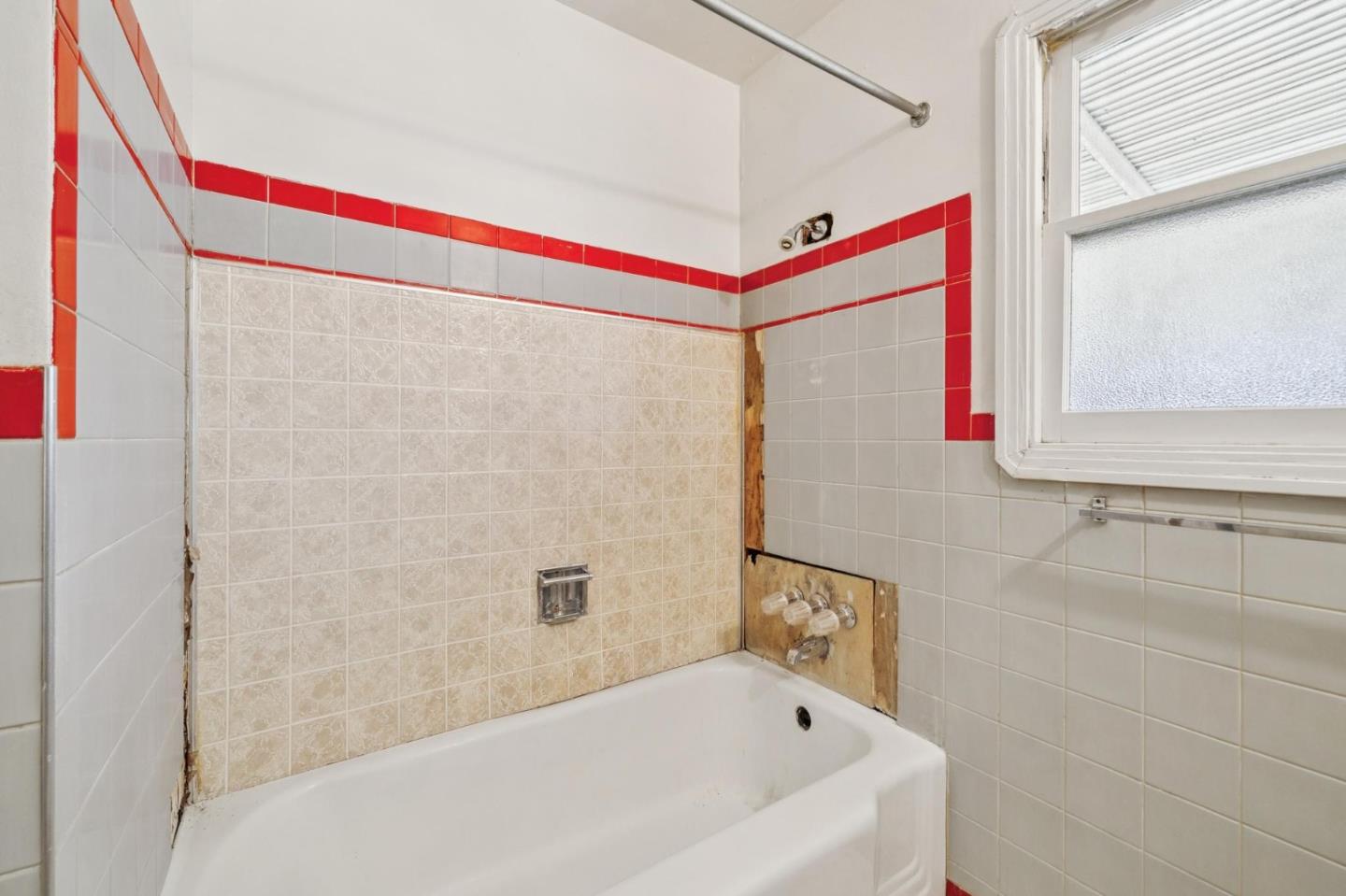 Detail Gallery Image 29 of 41 For 986 Bryant, Sunnyvale,  CA 94087 - 3 Beds | 1 Baths