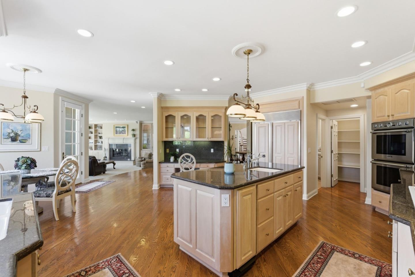 Detail Gallery Image 10 of 31 For 130 Sierra Azule, Los Gatos,  CA 95032 - 4 Beds | 3/1 Baths