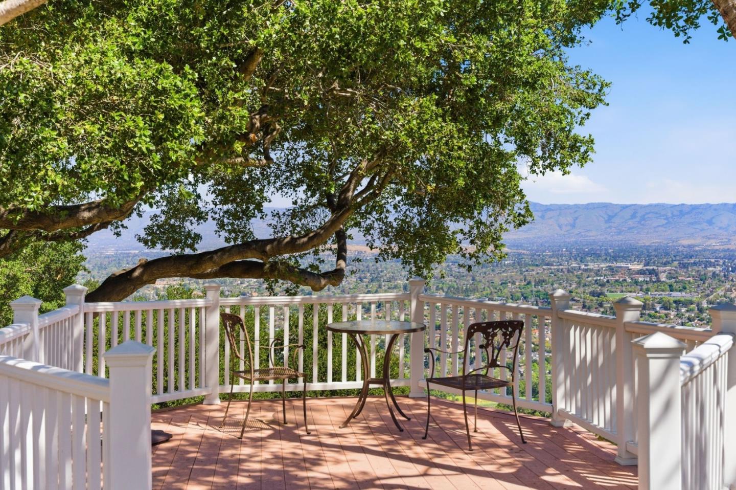 Detail Gallery Image 28 of 31 For 130 Sierra Azule, Los Gatos,  CA 95032 - 4 Beds | 3/1 Baths