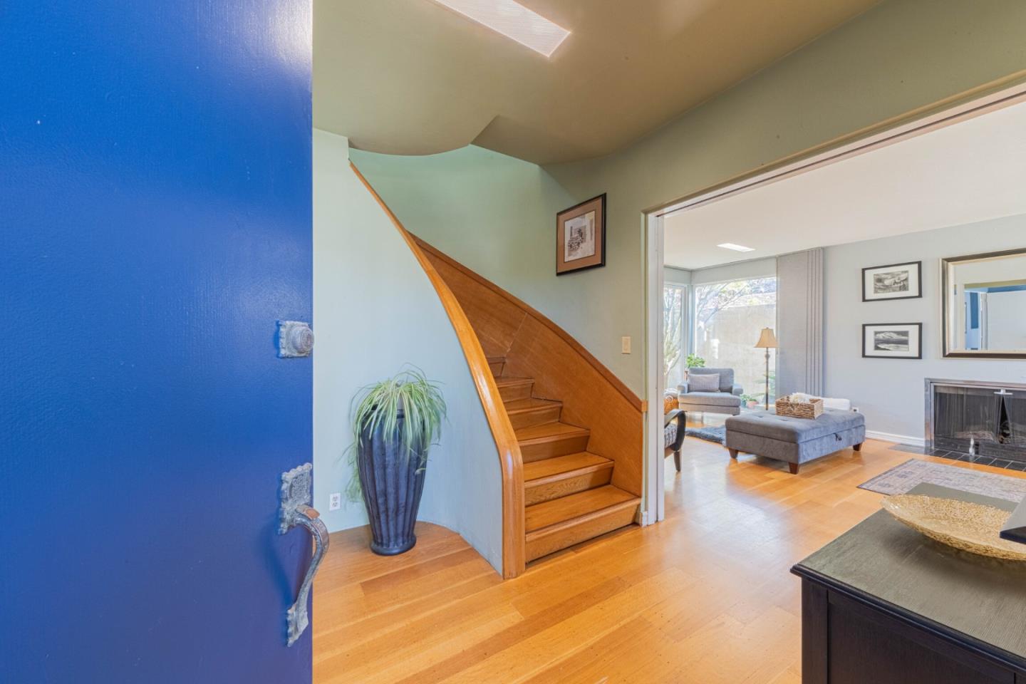 Detail Gallery Image 5 of 50 For 813 Pajaro St, Salinas,  CA 93901 - 4 Beds | 2 Baths