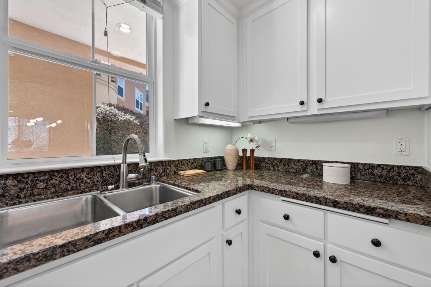 Detail Gallery Image 10 of 38 For 1390 Saddle Rack St #236,  San Jose,  CA 95126 - 1 Beds | 1 Baths