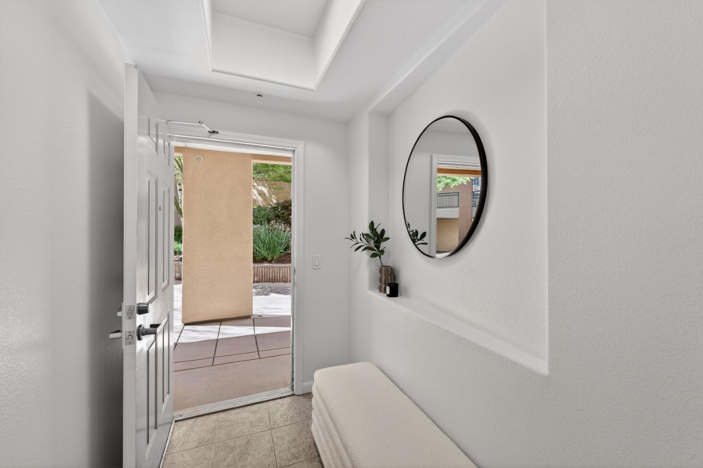 Detail Gallery Image 3 of 38 For 1390 Saddle Rack St #236,  San Jose,  CA 95126 - 1 Beds | 1 Baths