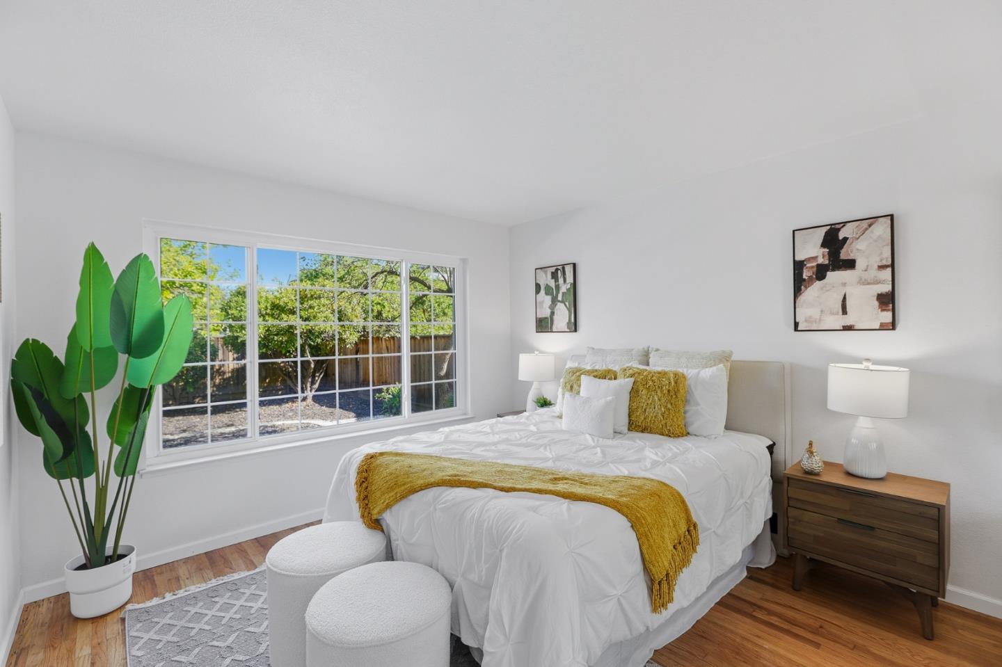 Detail Gallery Image 16 of 35 For 949 Aster Ct, Sunnyvale,  CA 94086 - 5 Beds | 2 Baths