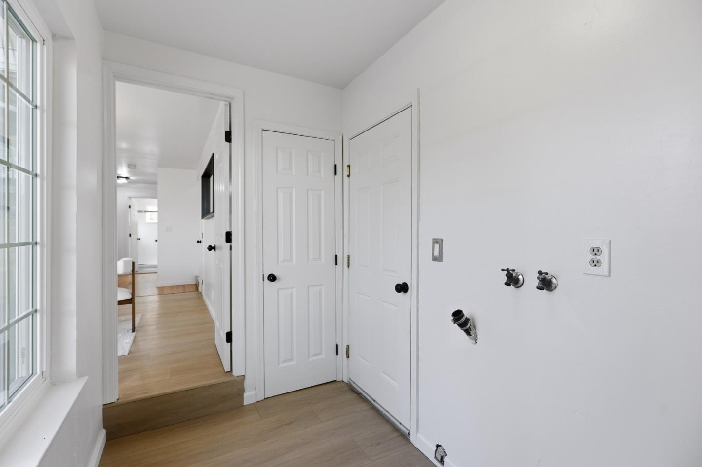 Detail Gallery Image 30 of 35 For 949 Aster Ct, Sunnyvale,  CA 94086 - 5 Beds | 2 Baths