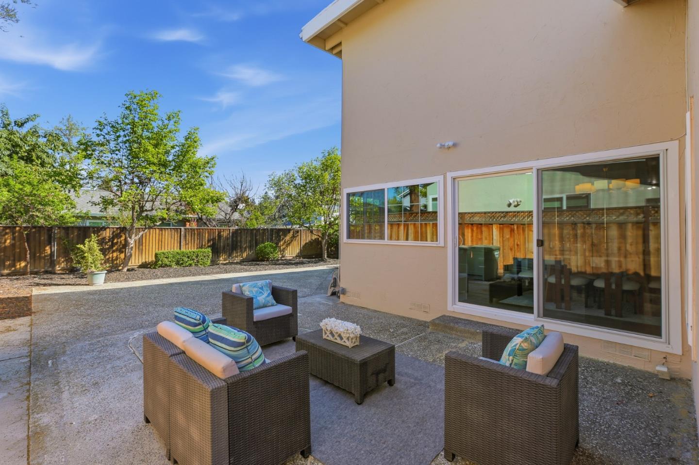 Detail Gallery Image 31 of 35 For 949 Aster Ct, Sunnyvale,  CA 94086 - 5 Beds | 2 Baths