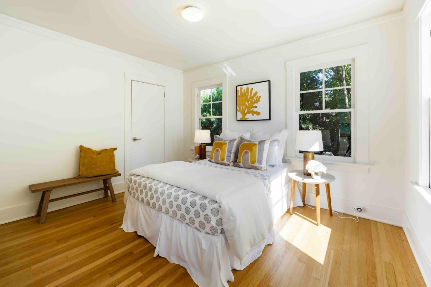 Detail Gallery Image 11 of 24 For 820 Hamilton Ave, Palo Alto,  CA 94301 - 4 Beds | 2 Baths