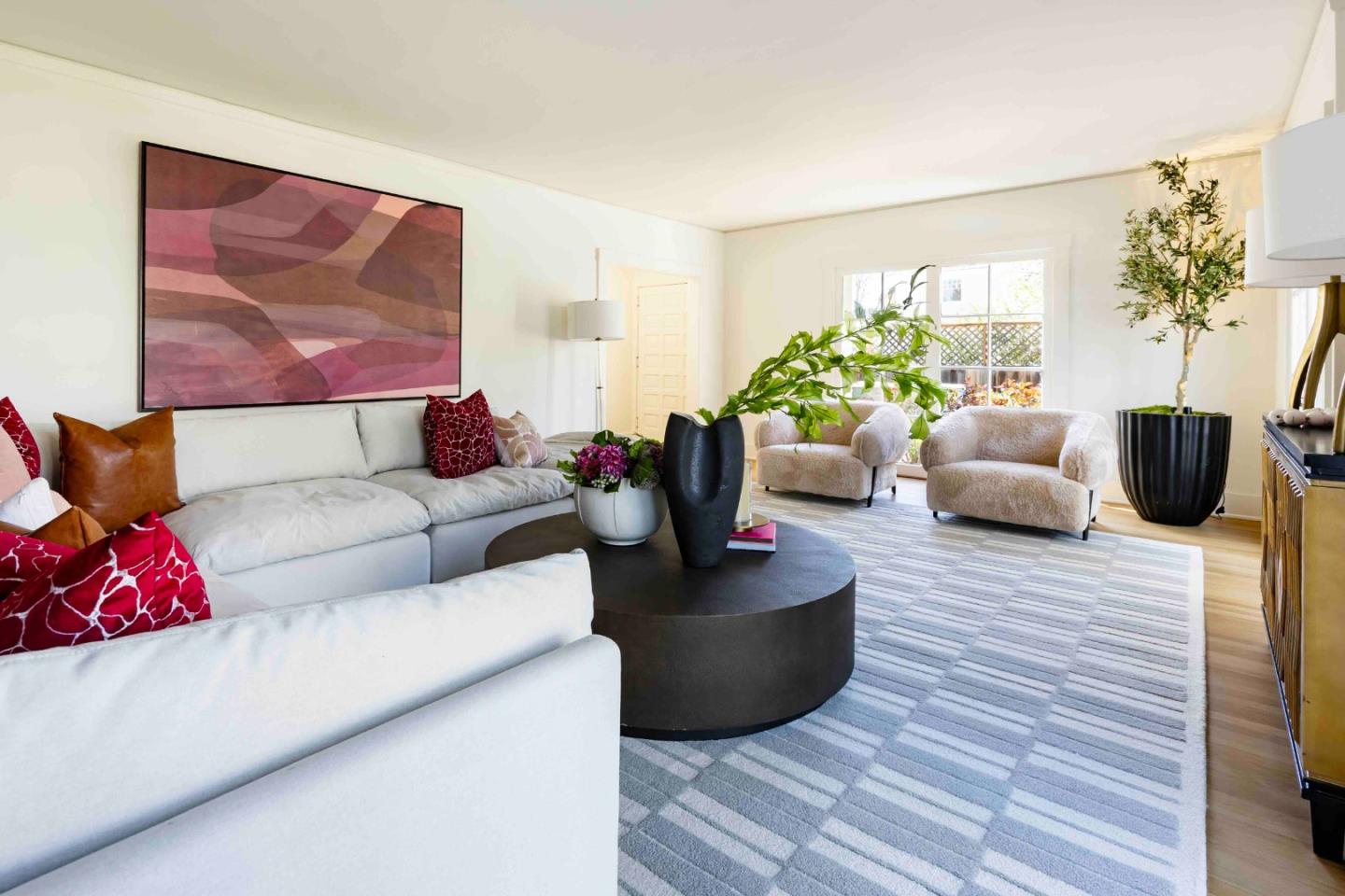 Detail Gallery Image 4 of 24 For 820 Hamilton Ave, Palo Alto,  CA 94301 - 4 Beds | 2 Baths