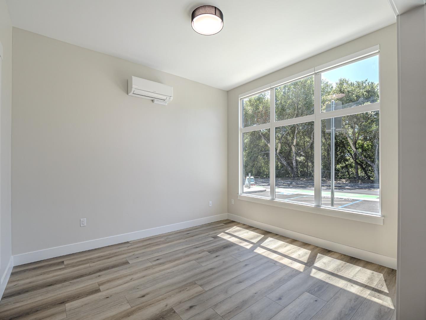Detail Gallery Image 4 of 26 For 101 Aptos Village Way #1,  Aptos,  CA 95003 - 2 Beds | 2/1 Baths