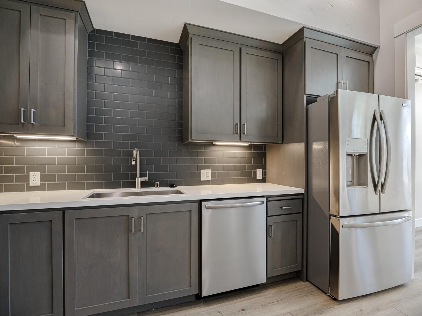 Detail Gallery Image 9 of 26 For 101 Aptos Village Way #1,  Aptos,  CA 95003 - 2 Beds | 2/1 Baths