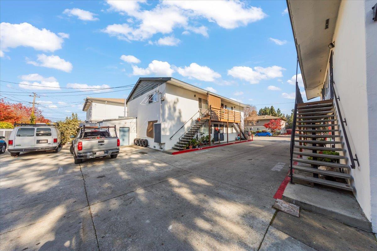 Detail Gallery Image 10 of 22 For 723 Forestdale Ave, San Jose,  CA 95116 - – Beds | – Baths