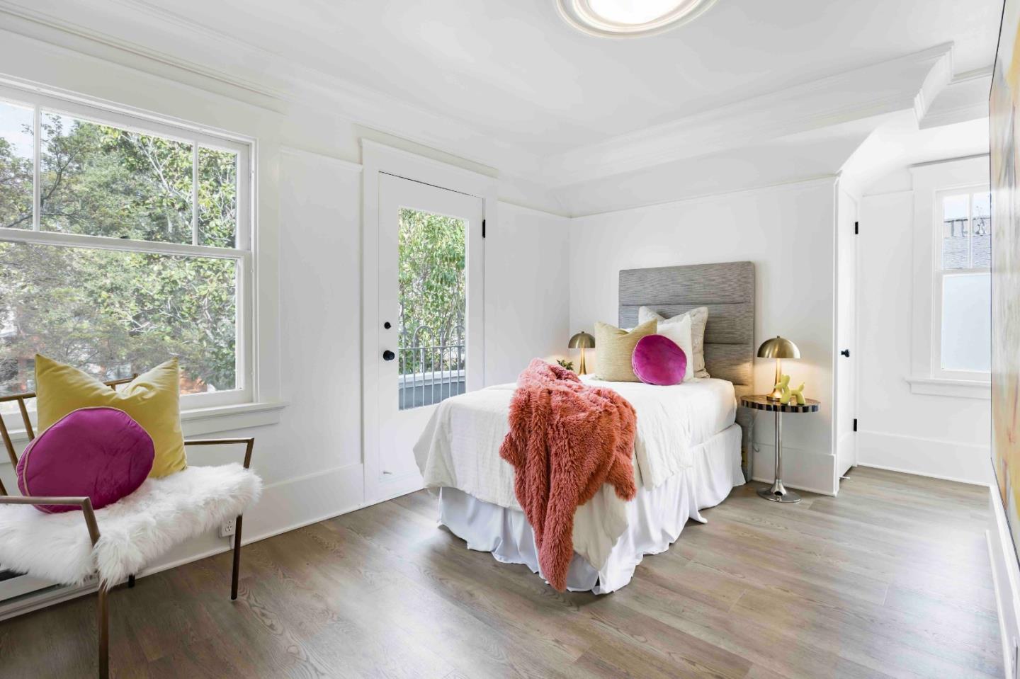 Detail Gallery Image 11 of 28 For 738-740 Webster St, Palo Alto,  CA 94301 - 5 Beds | 4 Baths