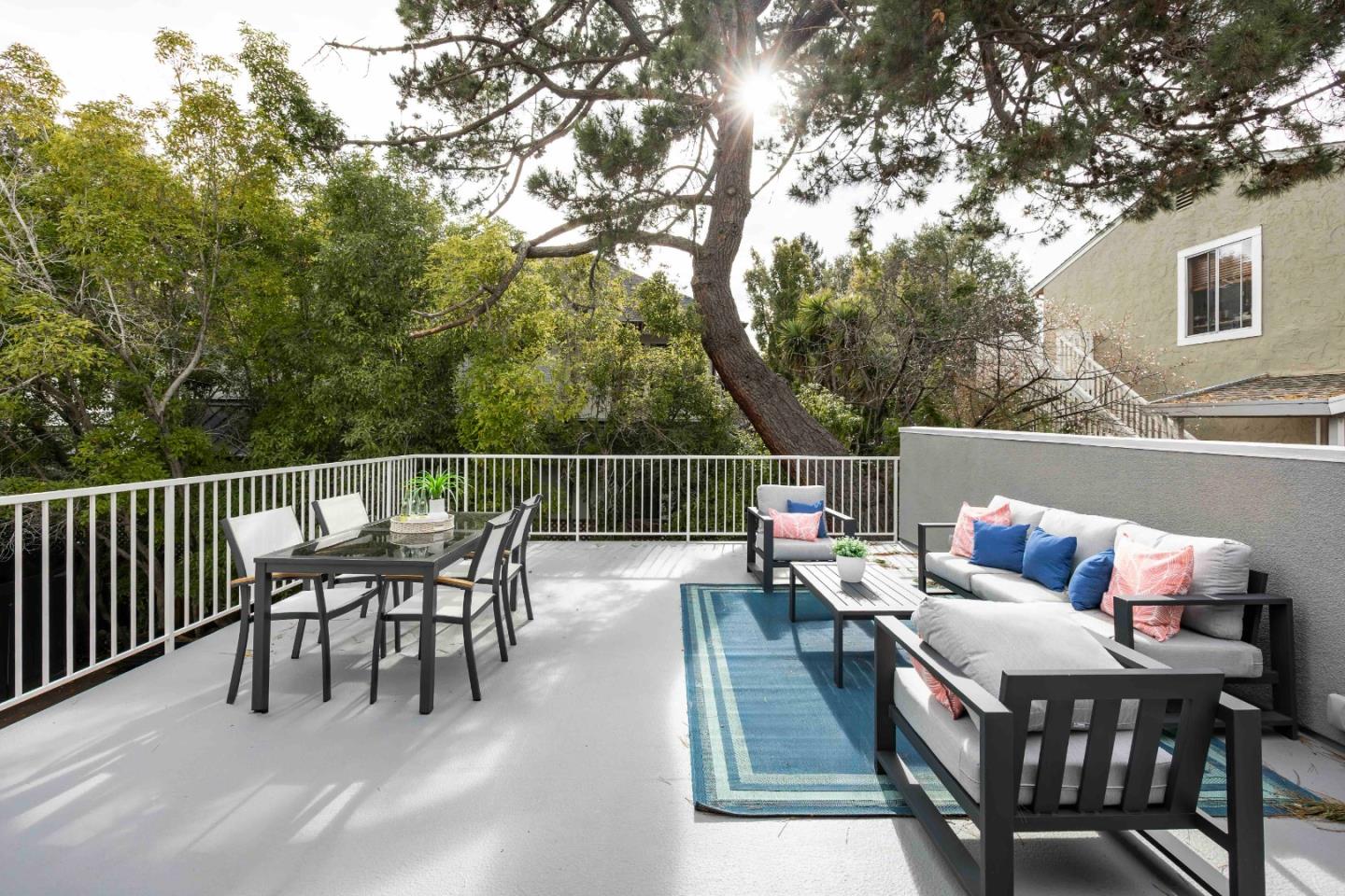 Detail Gallery Image 17 of 28 For 738-740 Webster St, Palo Alto,  CA 94301 - 5 Beds | 4 Baths