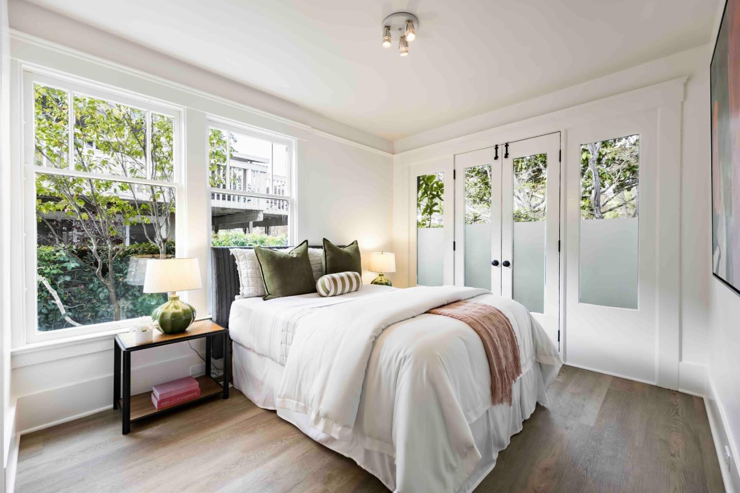 Detail Gallery Image 21 of 28 For 738-740 Webster St, Palo Alto,  CA 94301 - 5 Beds | 4 Baths