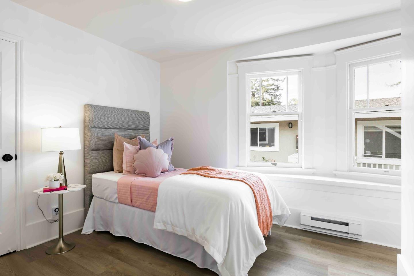 Detail Gallery Image 9 of 28 For 738-740 Webster St, Palo Alto,  CA 94301 - 5 Beds | 4 Baths