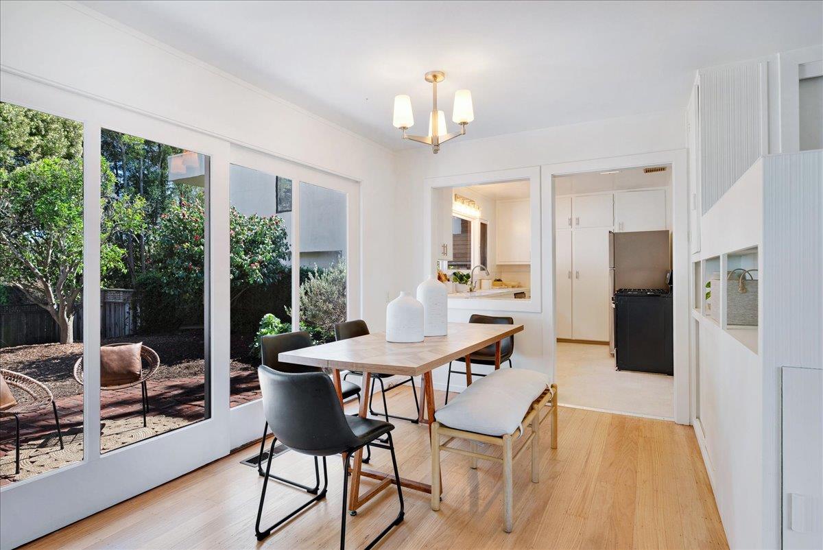 Detail Gallery Image 12 of 46 For 410 13th Ave, Santa Cruz,  CA 95062 - 2 Beds | 1 Baths