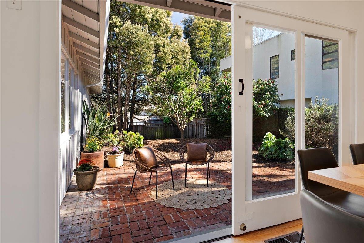 Detail Gallery Image 30 of 46 For 410 13th Ave, Santa Cruz,  CA 95062 - 2 Beds | 1 Baths