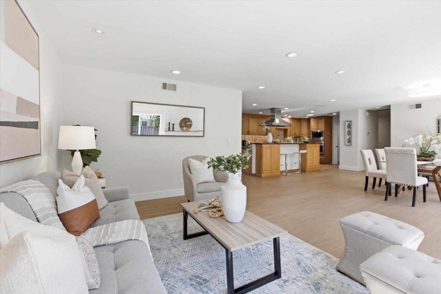 Detail Gallery Image 10 of 68 For 1766 Cherry Grove Dr, San Jose,  CA 95125 - 4 Beds | 2 Baths