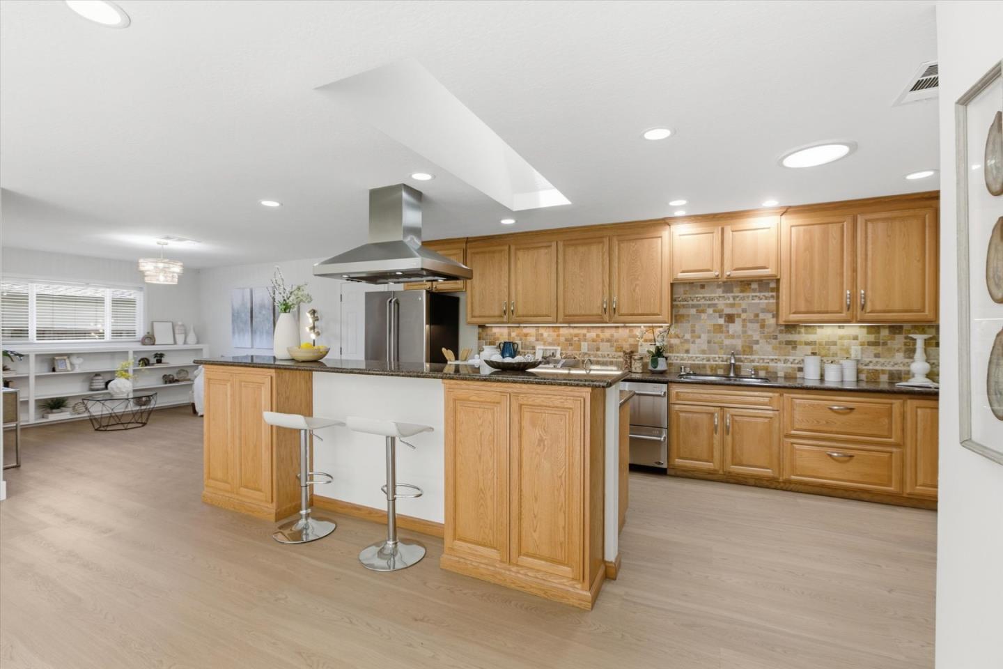 Detail Gallery Image 13 of 68 For 1766 Cherry Grove Dr, San Jose,  CA 95125 - 4 Beds | 2 Baths