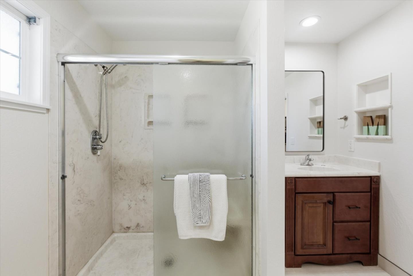 Detail Gallery Image 25 of 68 For 1766 Cherry Grove Dr, San Jose,  CA 95125 - 4 Beds | 2 Baths