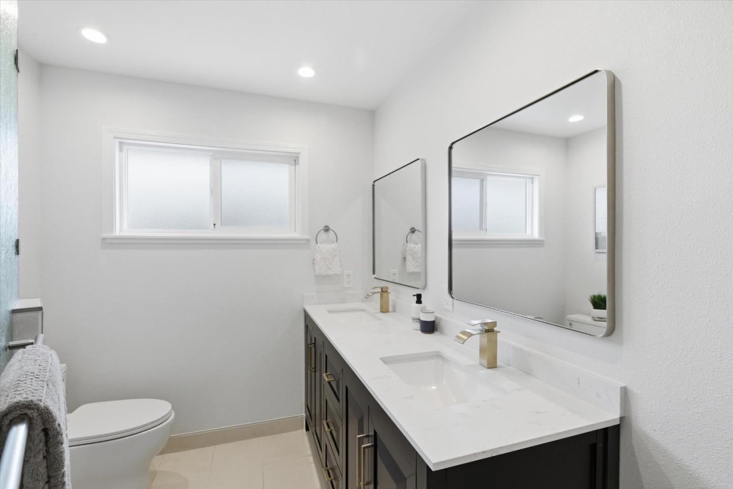 Detail Gallery Image 31 of 68 For 1766 Cherry Grove Dr, San Jose,  CA 95125 - 4 Beds | 2 Baths