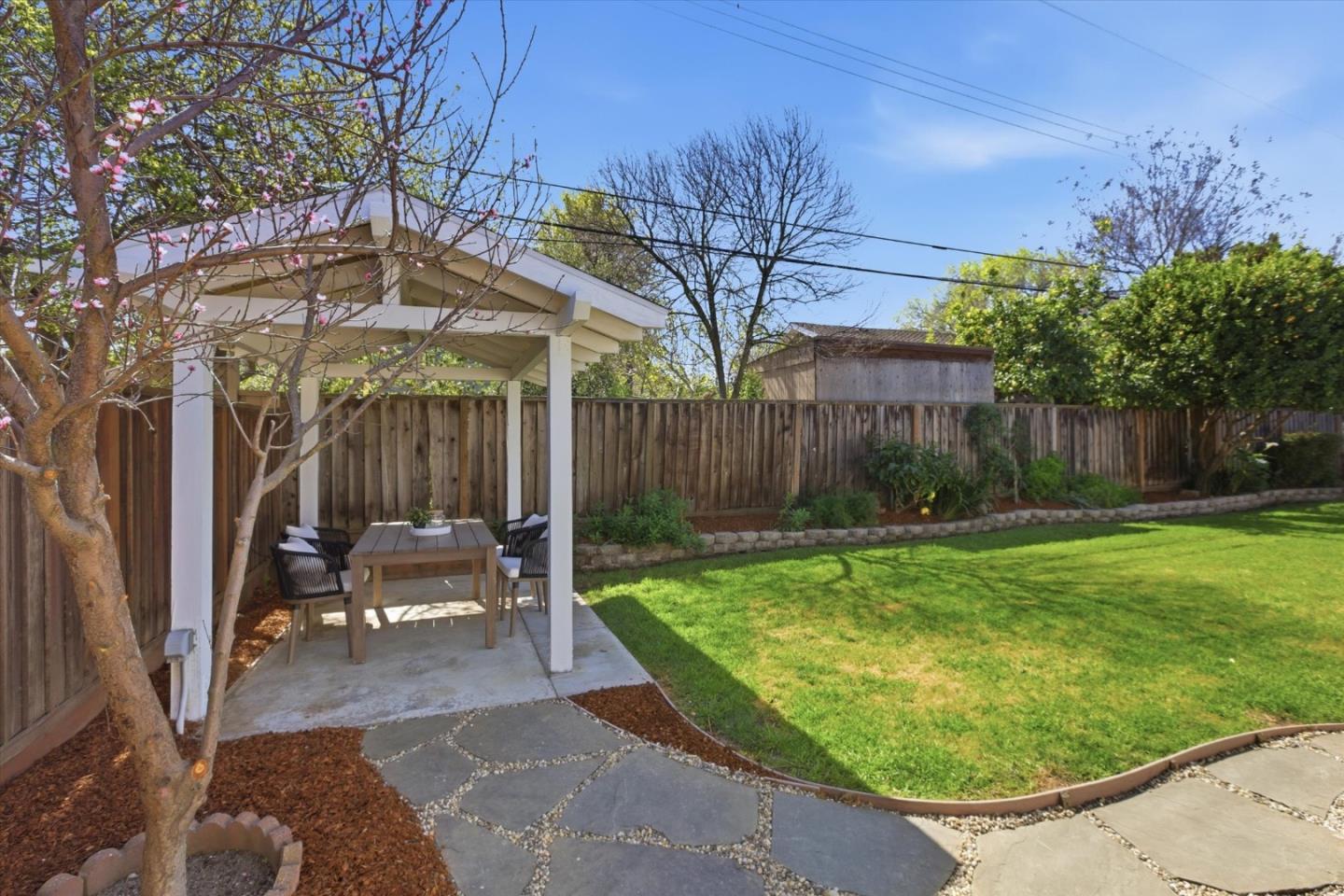 Detail Gallery Image 37 of 68 For 1766 Cherry Grove Dr, San Jose,  CA 95125 - 4 Beds | 2 Baths