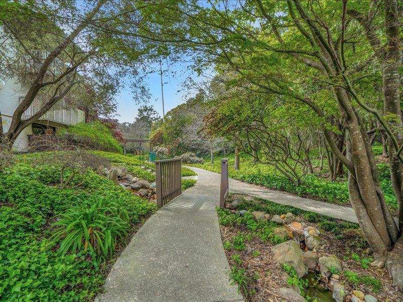 Detail Gallery Image 18 of 26 For 7101 Shelter Creek Ln, San Bruno,  CA 94066 - 1 Beds | 1 Baths