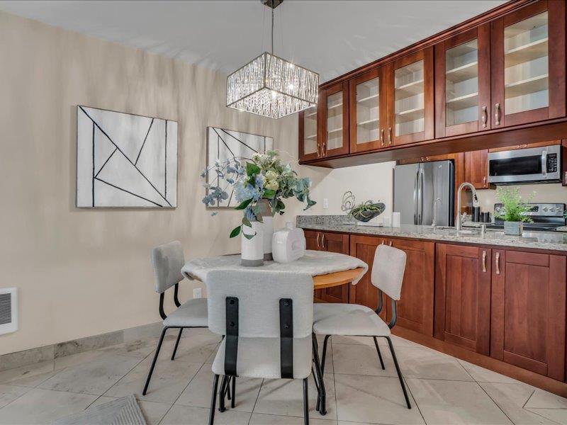 Detail Gallery Image 4 of 26 For 7101 Shelter Creek Ln, San Bruno,  CA 94066 - 1 Beds | 1 Baths